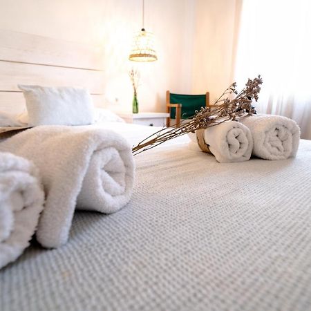 Hostal Sa Posada Set Cales Ciutadella  Ngoại thất bức ảnh